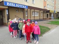 Jesienne zajęcia Kotków w bibliotece