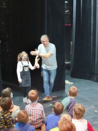 Amelka i niewidzialne drzwi