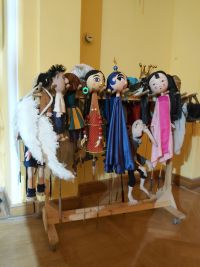 Lalki teatralne- bohaterki spektakli