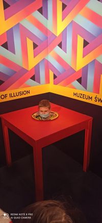 Uczniowie w Muzeum Iluzji_10