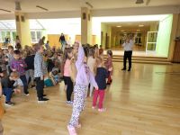 e40182b7-4098-4346-b979-fe4e1a1b275f