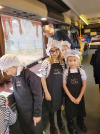 e8f8a05f-4aa1-403f-8f54-bc03d60593f4